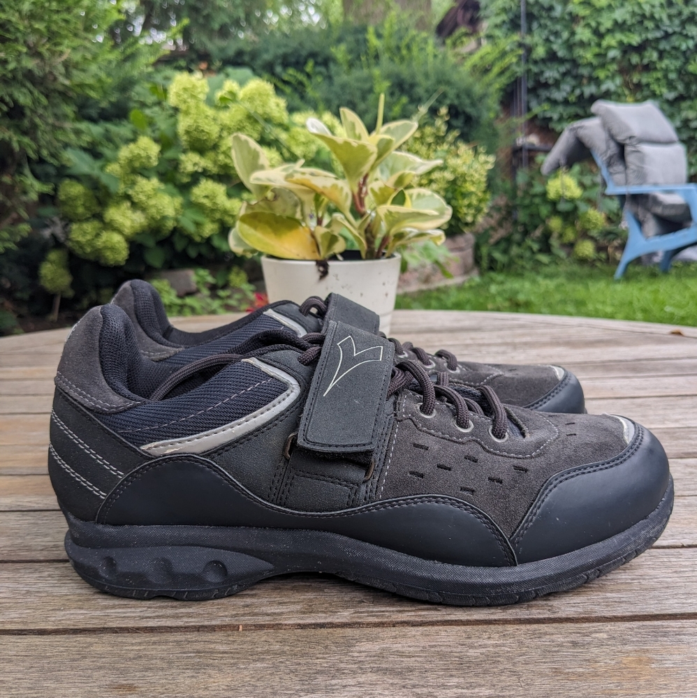 2 For $50! Diadora cycling shoes w cleats mens 8.5